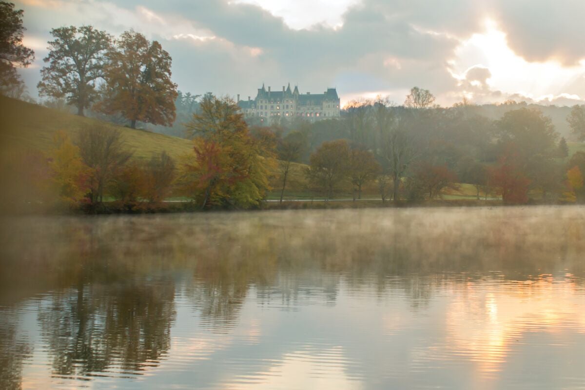 West view of Biltmore House above the Lagoon.