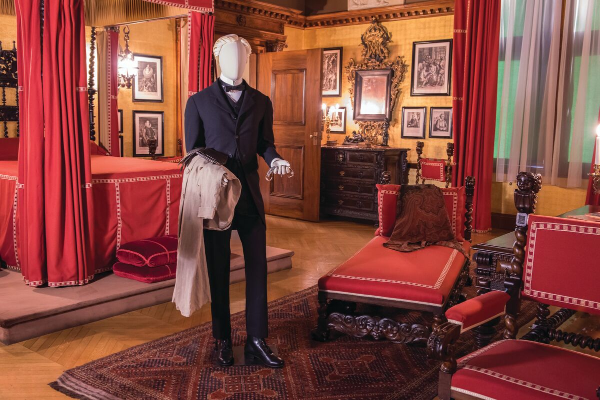 Recreation of clothing worn by George Vanderbilt’s valet as it was displayed in 