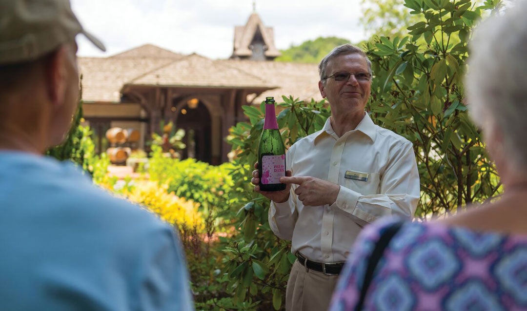 Winery host with Pas de Deux sparkling wine
