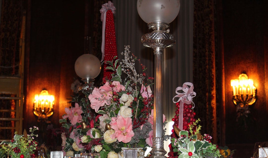 Floral displays on the Breakfast Room table