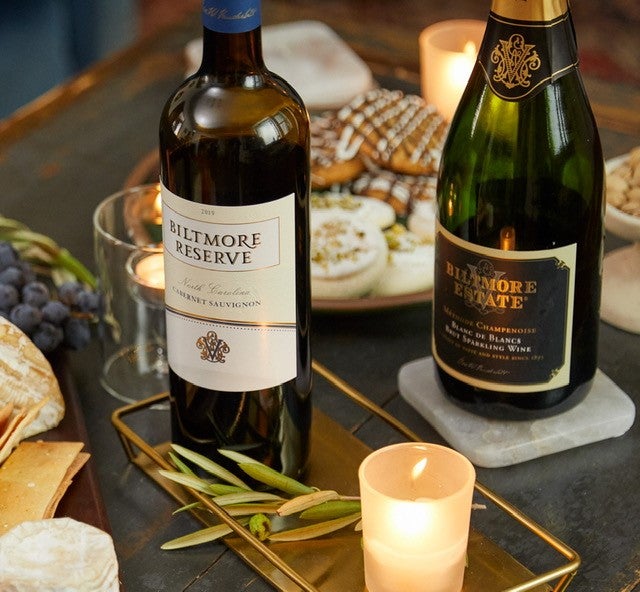 Biltmore wines and cookies