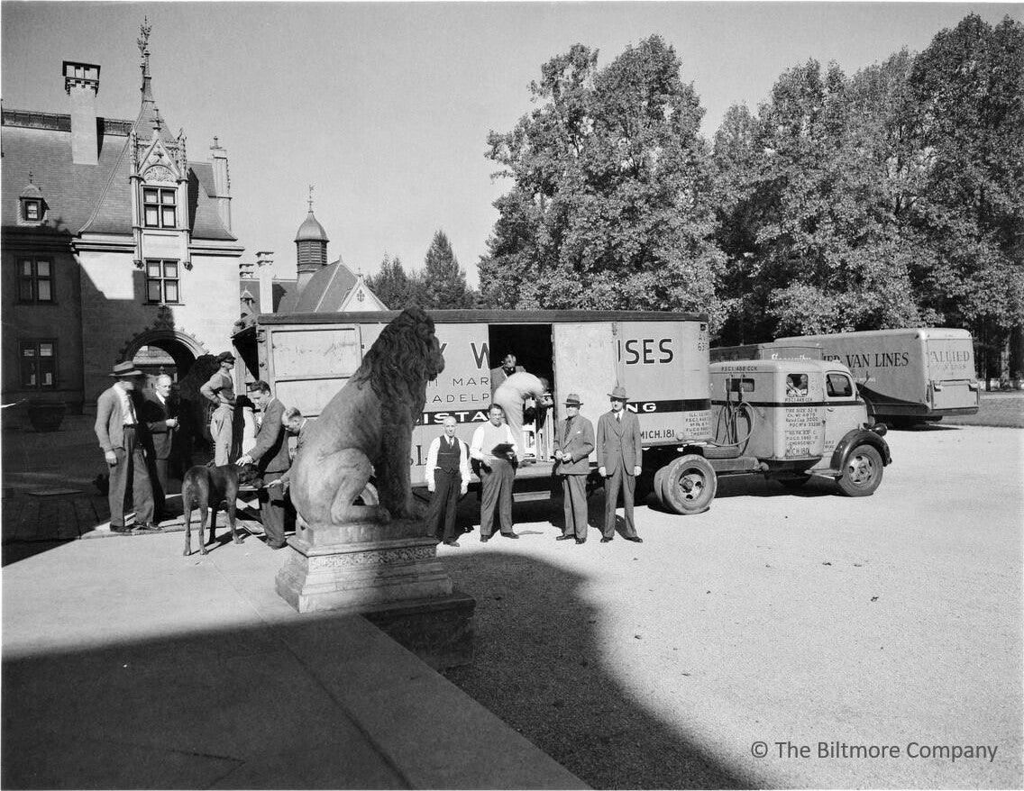 Archival photo of artwork from National Gallery of Art beling placed in moving vans to be returned to Washington DC. Objects were delivered to Biltmore in January 1942 and returned in October 1944. © The Biltmore Company