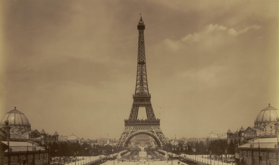 The Eiffel Tower in Paris, c. 1890. George and Edith Vanderbilt’s transatlantic courtship led the pair to wed in a Parisian civil ceremony with a religious ceremony the following day.