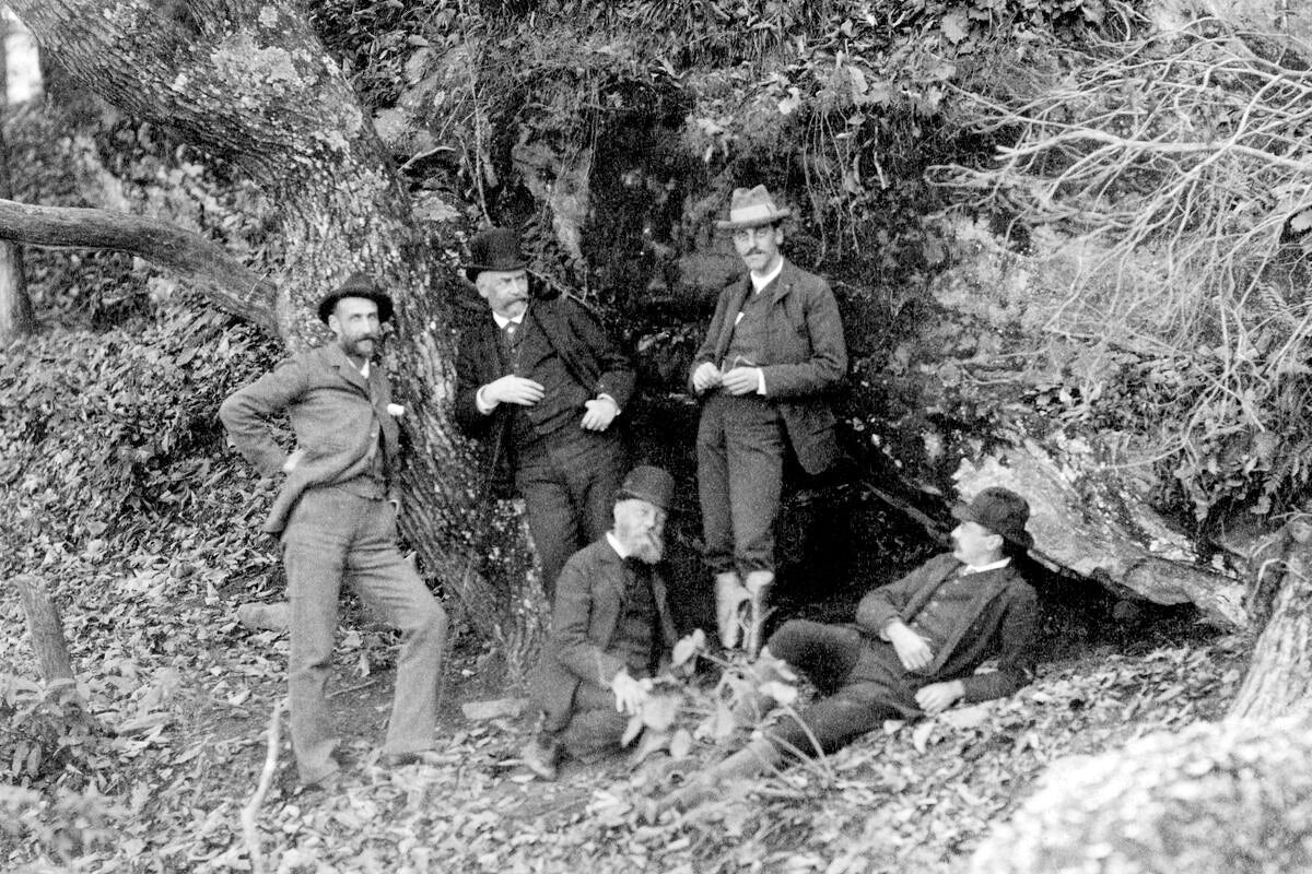 Frederick Law Olmsted (seated, center) with George Vanderbilt (standing, center-right) and (from left to right) purchasing agent Edward Burnett, architect Richard Morris Hunt, and (seated, right) Olmsted’s son, landscape architect partner Frederick Law Olmsted, Jr., circa 1892