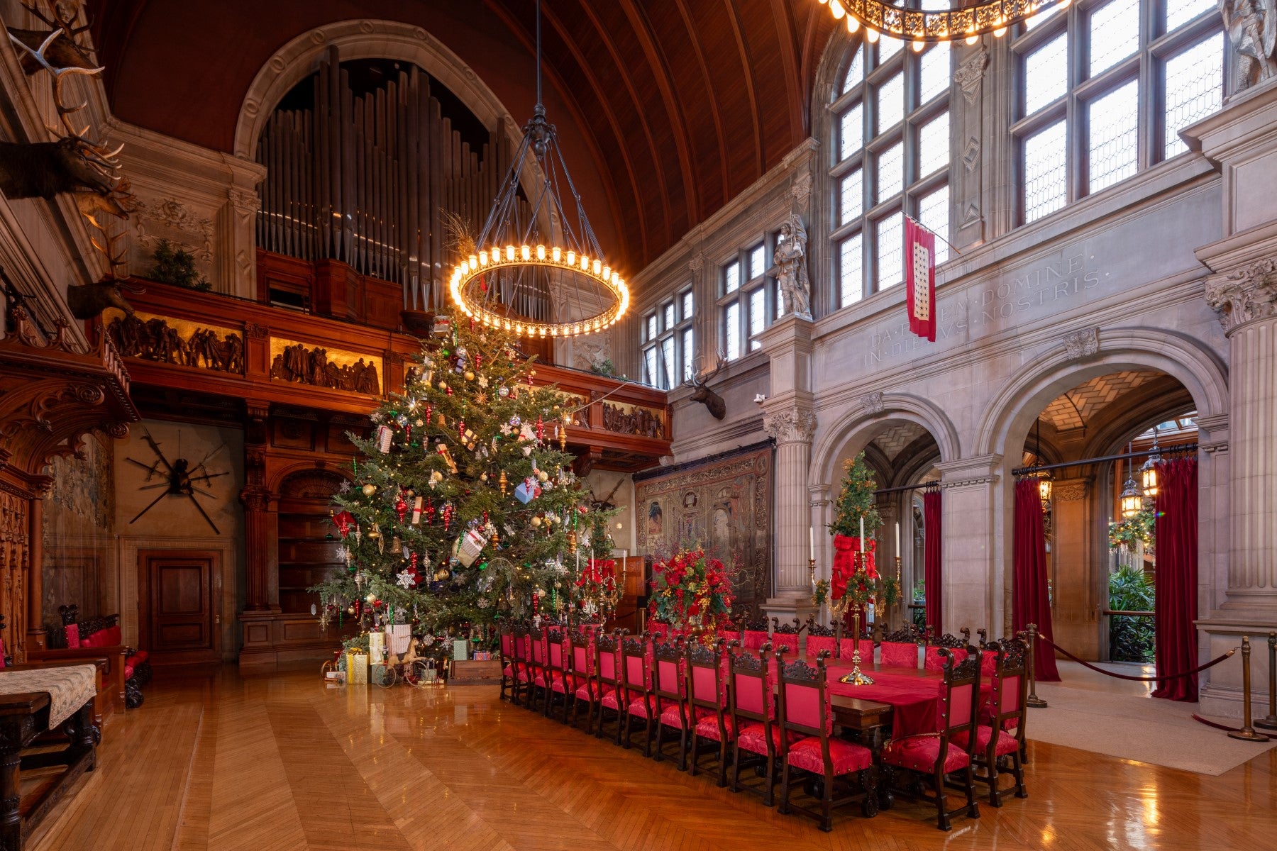 Biltmore christmas shop