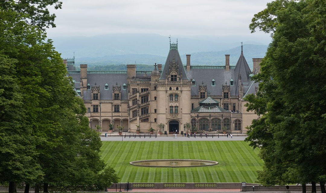 Biltmore House from High Lawn for instaworthy blog.