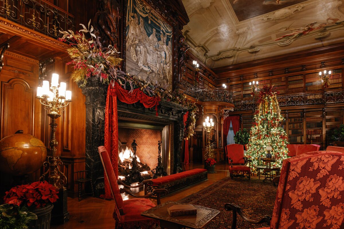 Biltmore House Library during Candlelight Christmas Evenings