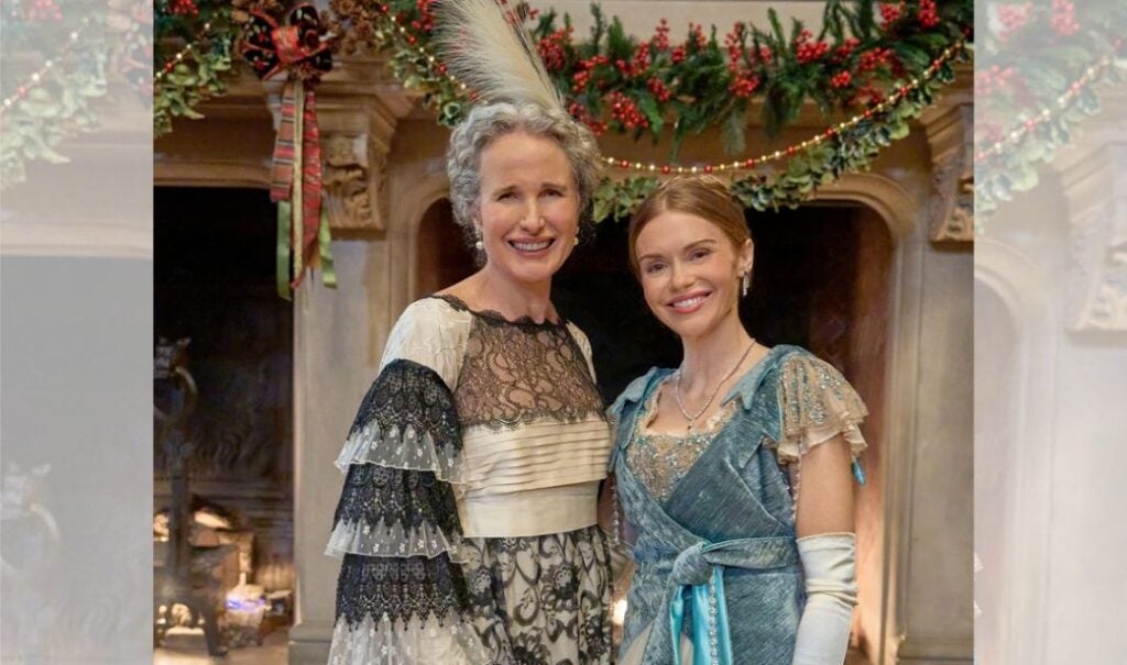(L-R) Andie MacDowell as Aunt Maysilee and Holland Roden as Elizabeth in 